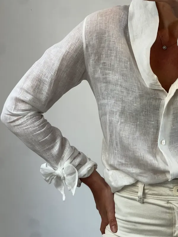 100% CAPRI. Blusa lino detalle cuello y mangas. T L