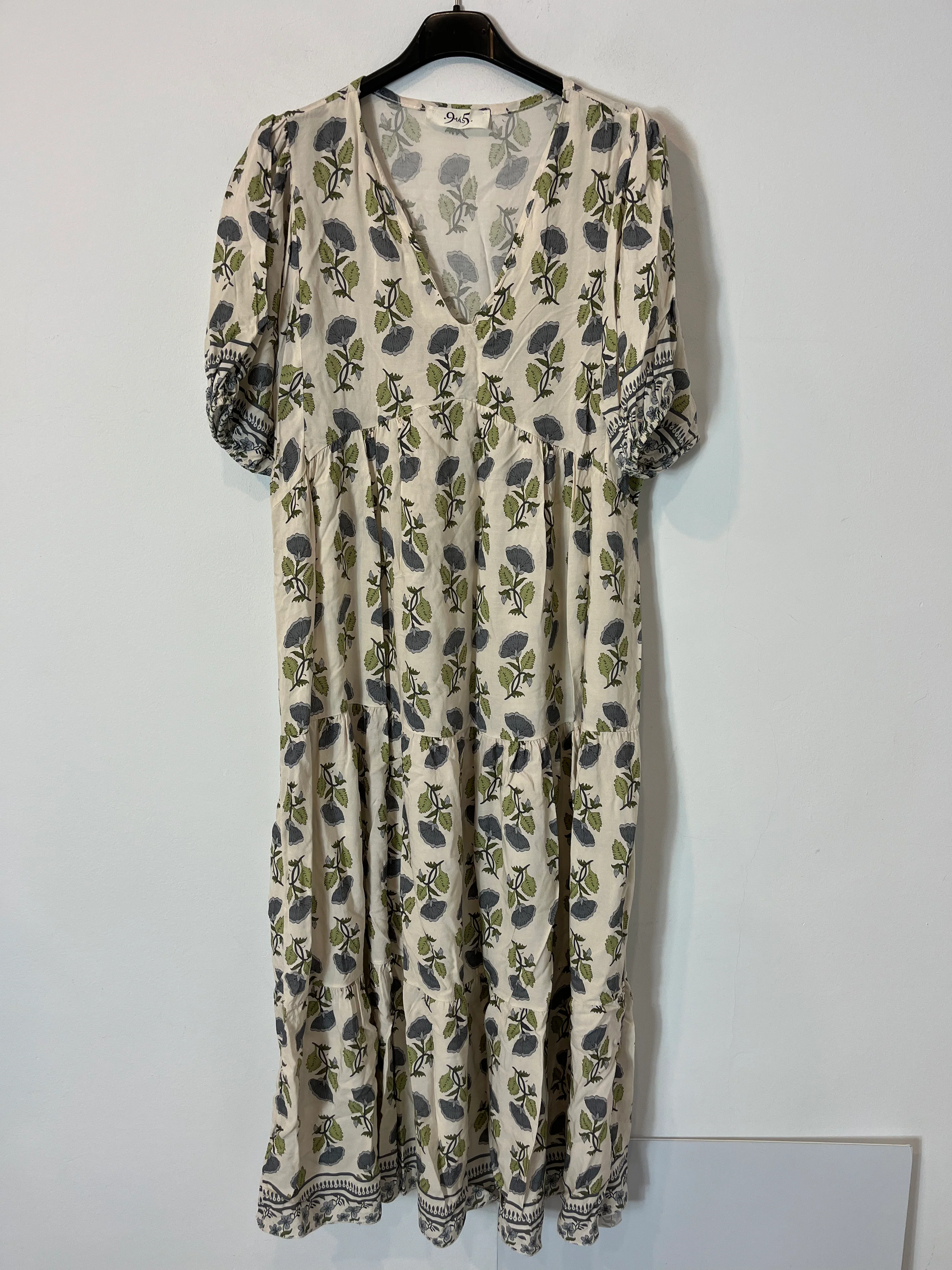 9MÁS5. Vestido largo estampado. T M