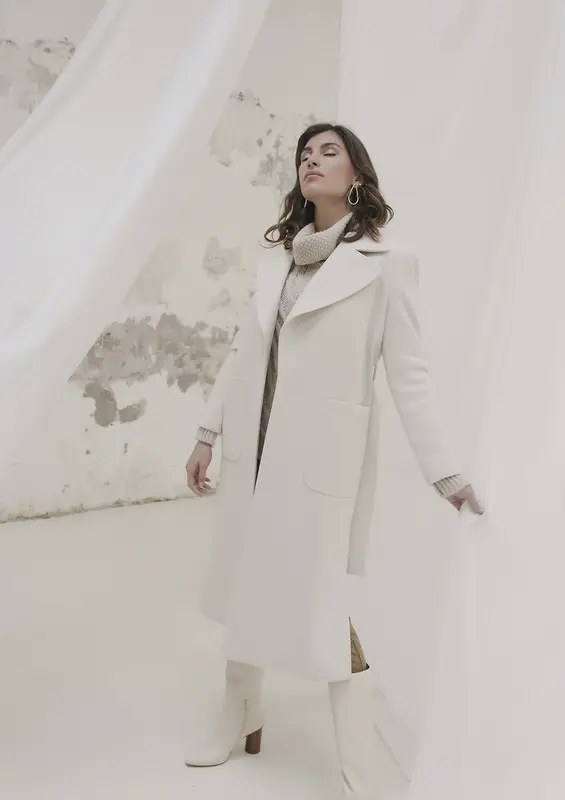 Abrigo Bances Blanco
