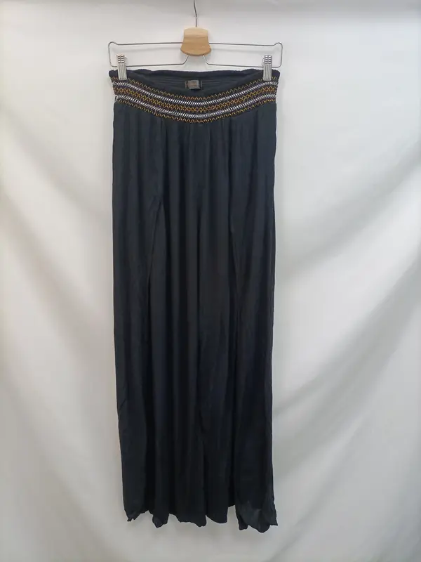 ACCESORIES. Pantalón ancho Negro T.m