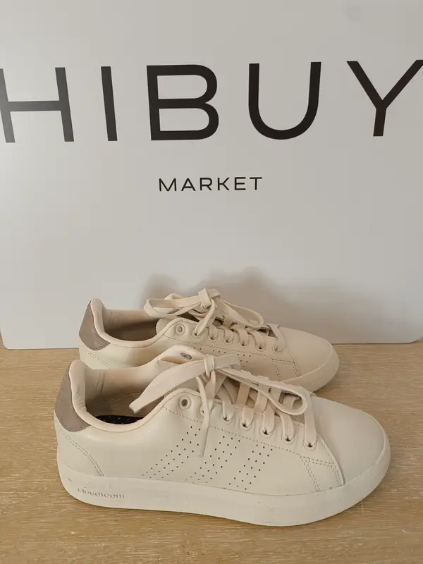 ADIDAS. Zapatillas blancas detalles beige T.38