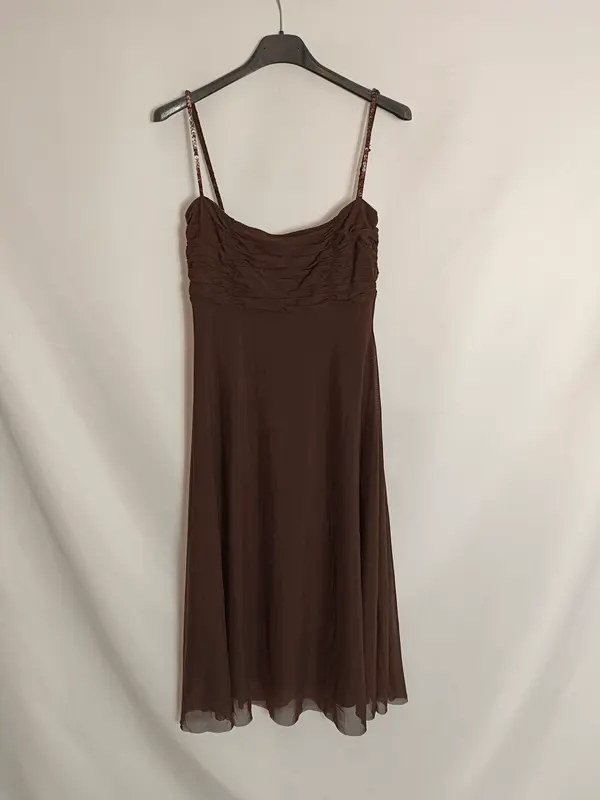 ADOLFO DOMINGUEZ. Vestido marró tull T.38