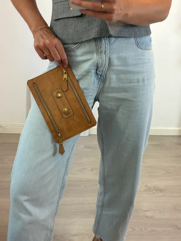 ALEXANDER McQUEEN. Cartera piel doble cremallera