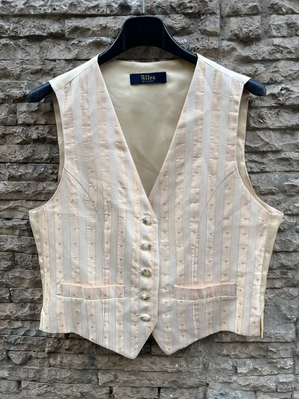 ALTEA MILANO. Chaleco seda tono pastel rayas. TS/ M