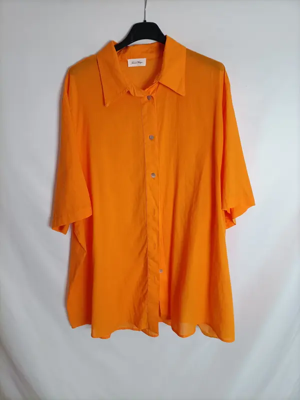 AMERICAN VINTAGE. Blusa naranjas oversized