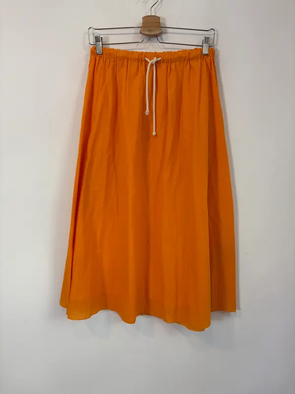 AMERICAN VINTAGE. Falda midi naranja de algodón