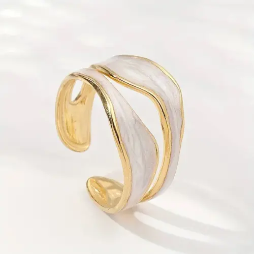 Anillo Abierto Ondulado Bañado en Oro