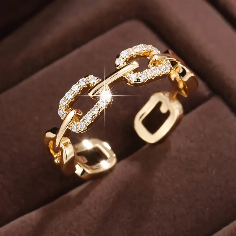 Anillo de Oro "Cadena Radiante"