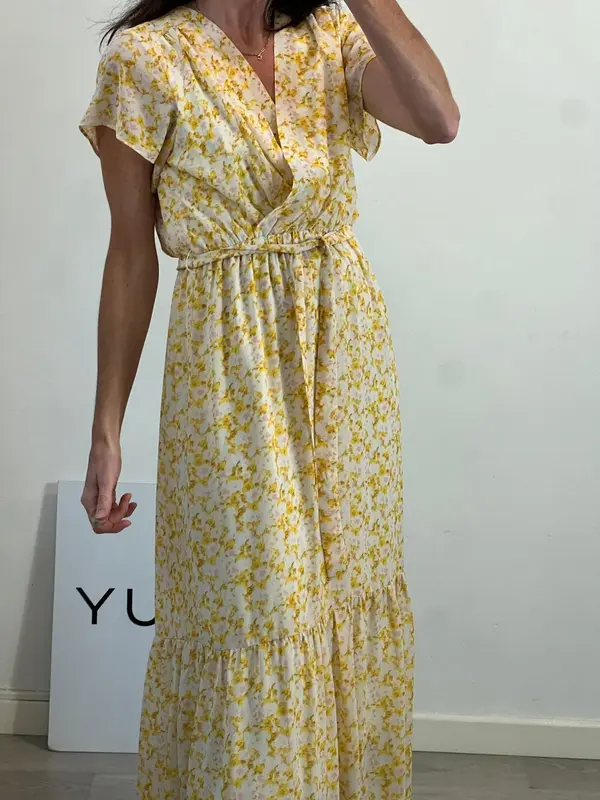ARTLOVE. Vestido fluido amarillo romántico