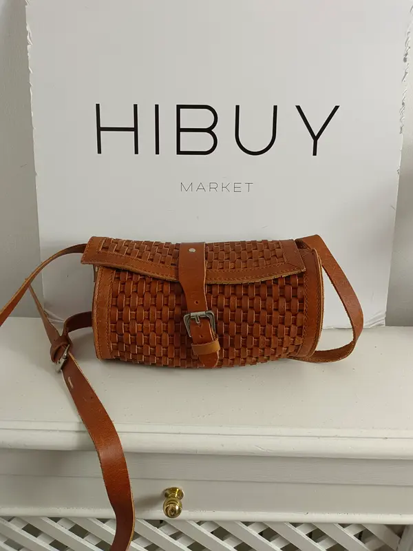 ASOS. Bolso piel trenzado (TARA)