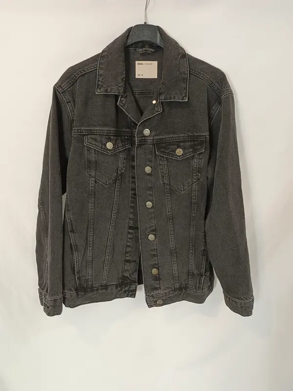ASOS. Cazadora denim negra T.38