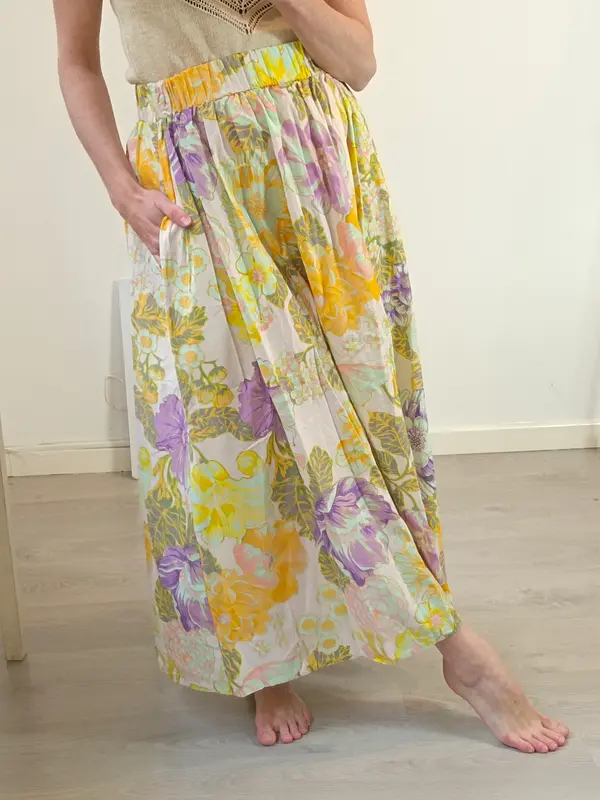 ASOS EDITION. Falda midi flores T.38