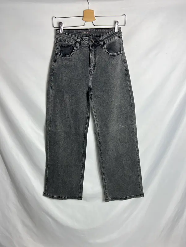 AZALEA. pantalón gris culotte T.s