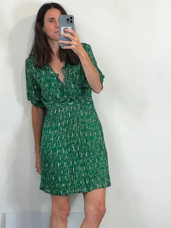 BA&SH. Vestido corto verde estampado