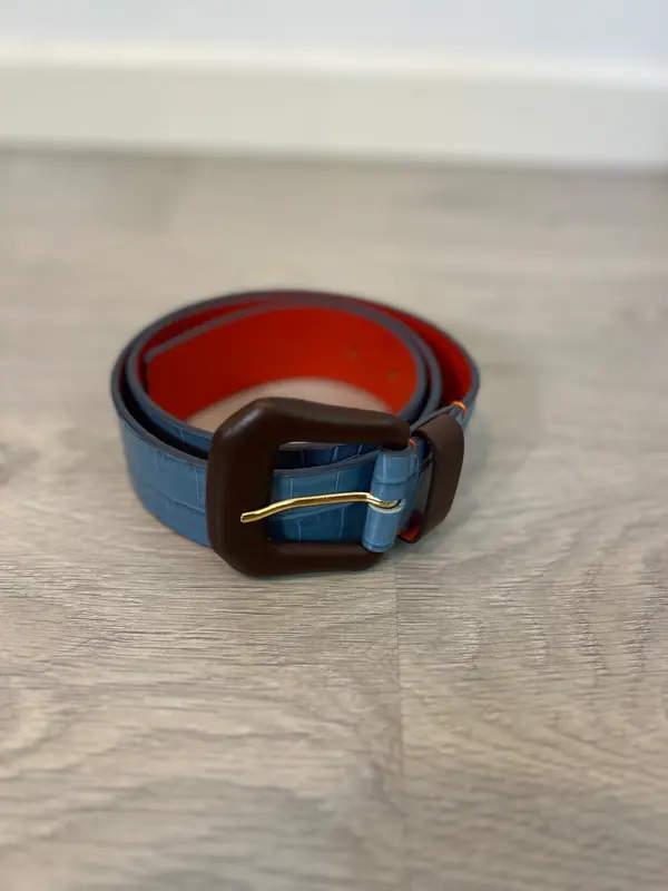BALTEI STUDIO. Cinturón azul  T.s/m
