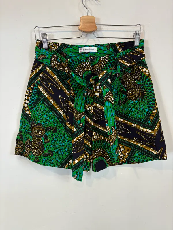 Bermudas estampado africano verdes