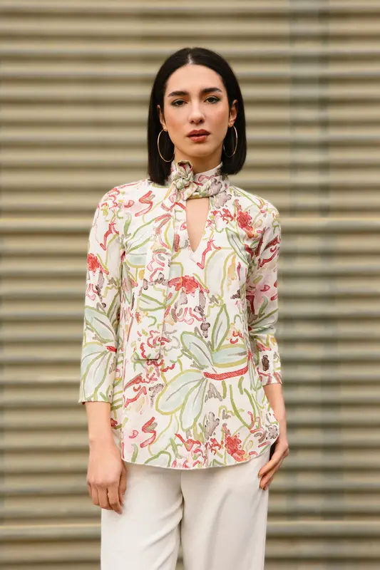 BLUSA CON LAZADA  EST. LIRIO