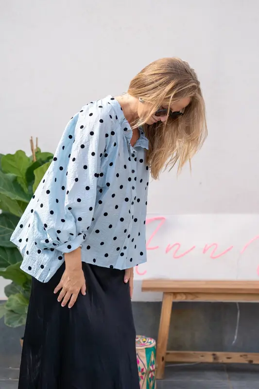 Blusa lunares
