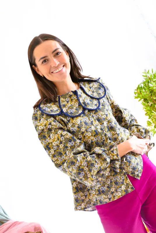 BLUSA PIA - FLORES AZUL -