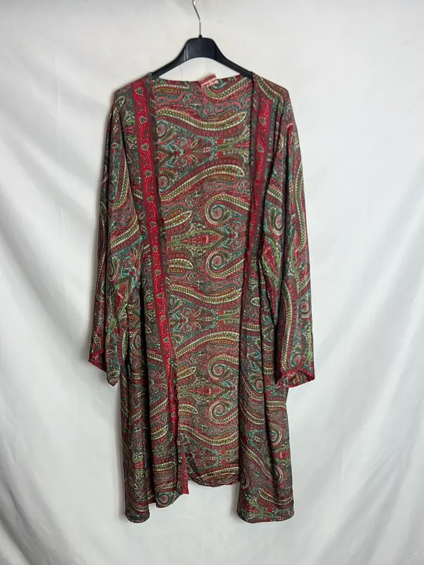 BOHOO FASHION. Kimono estampado largo.TS/M