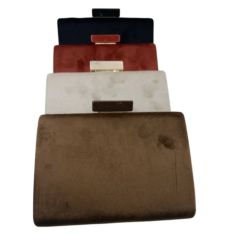 Bolso clutch terciopelo