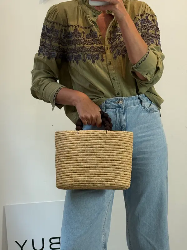 Bolso mediano rafia asa corta