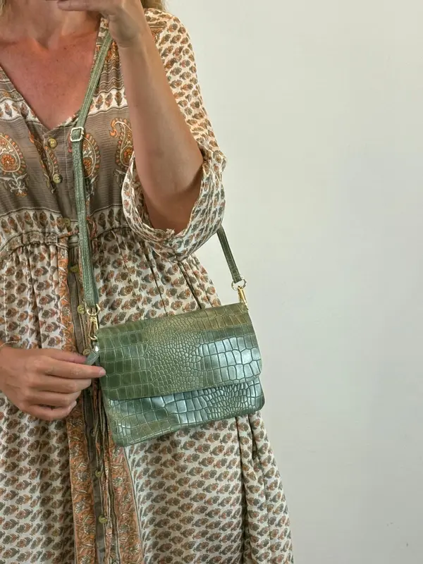 Bolso piel troquelada asa larga