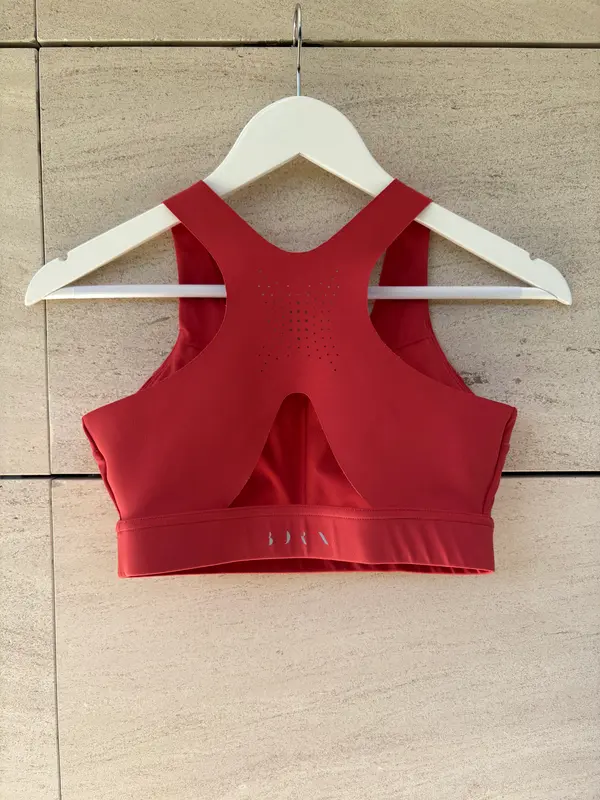 BORN LIVING YOGA. Top rojo deporte. T S