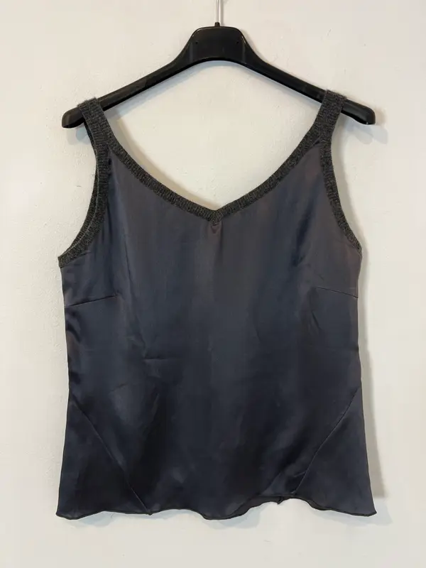BRUNELLO CUCINELLI. Top seda y cashemre gris. T M