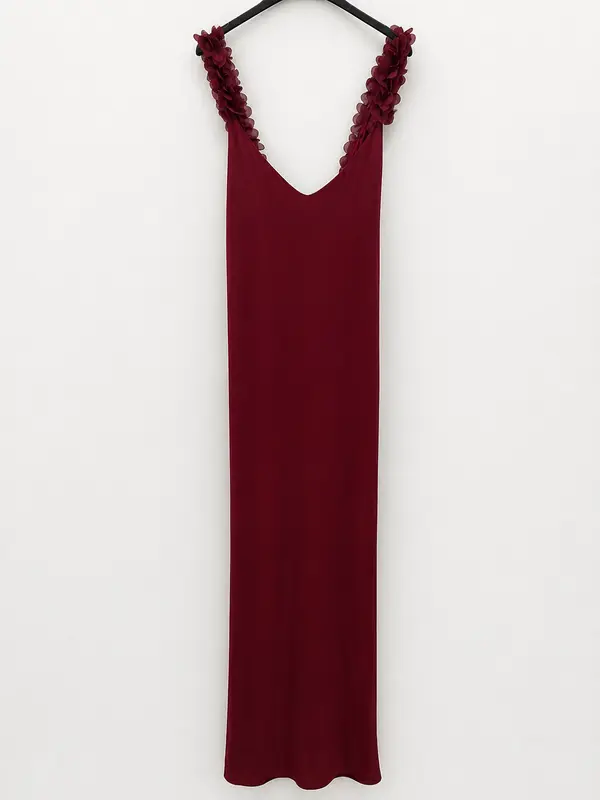 BY CLÉA.Vestido burdeos largo pétalos (36,38)