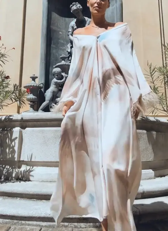 C-THROU. vestido tie dye plumas T.s