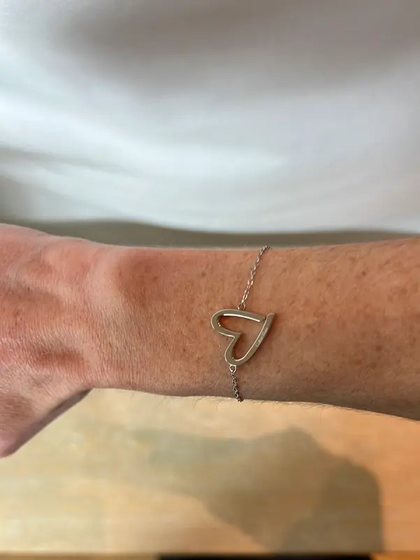 CALVIN KLEIN. Pulsera corazón