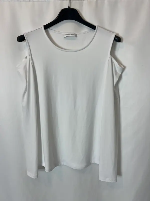 CALVIN KLEIN. Top blanco elástico hombros. T S