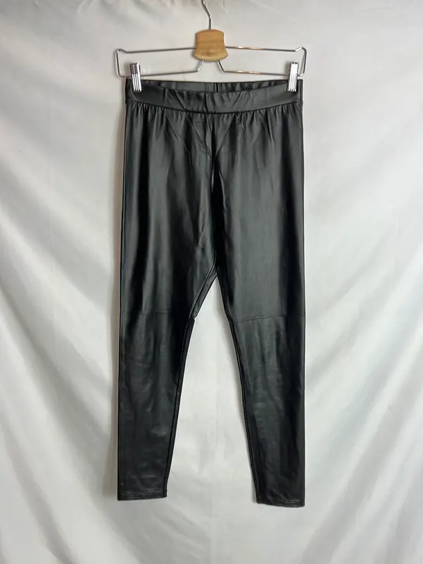 CALZEDONIA. Leggins  negros elásticos textura. T M
