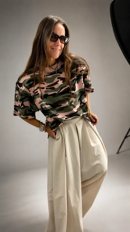Camiseta “camouflage” shoulder power