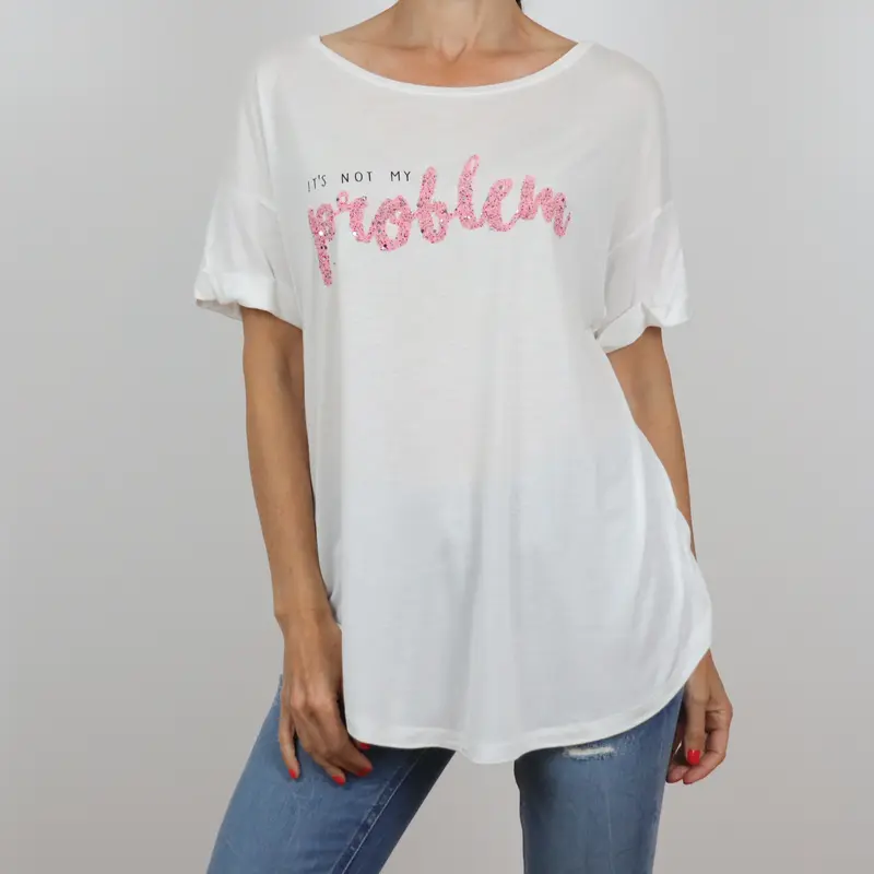 Camiseta de manga corta blanca con mensaje