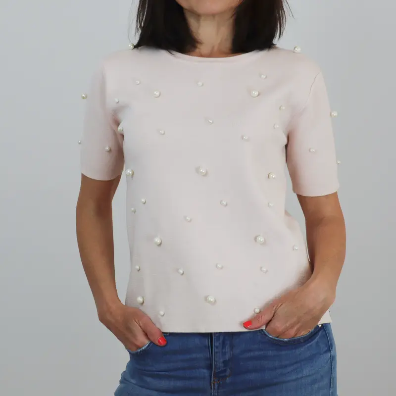 Camiseta de manga corta rosa detalle perlas Zara