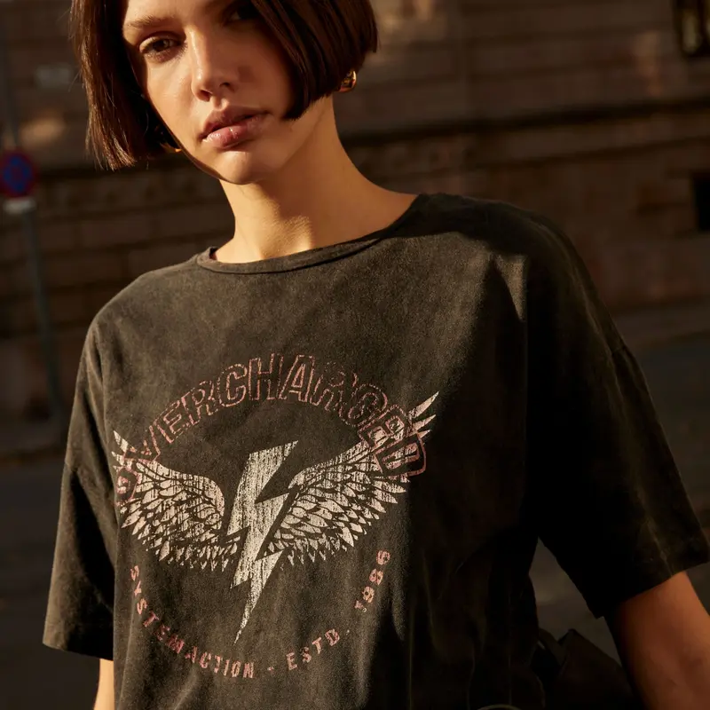 Camiseta oversize alas - Systemaction