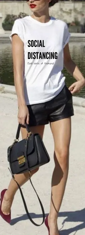 Camiseta “social distancing”