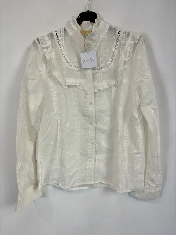 CARLOTA & CO. Blusa blanca bordados