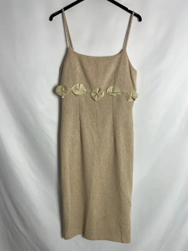 CARMEN MAZA. Vestido midi punto beige