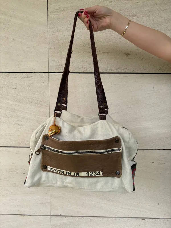 CATHERINE PARRA. Bolso tele y piel