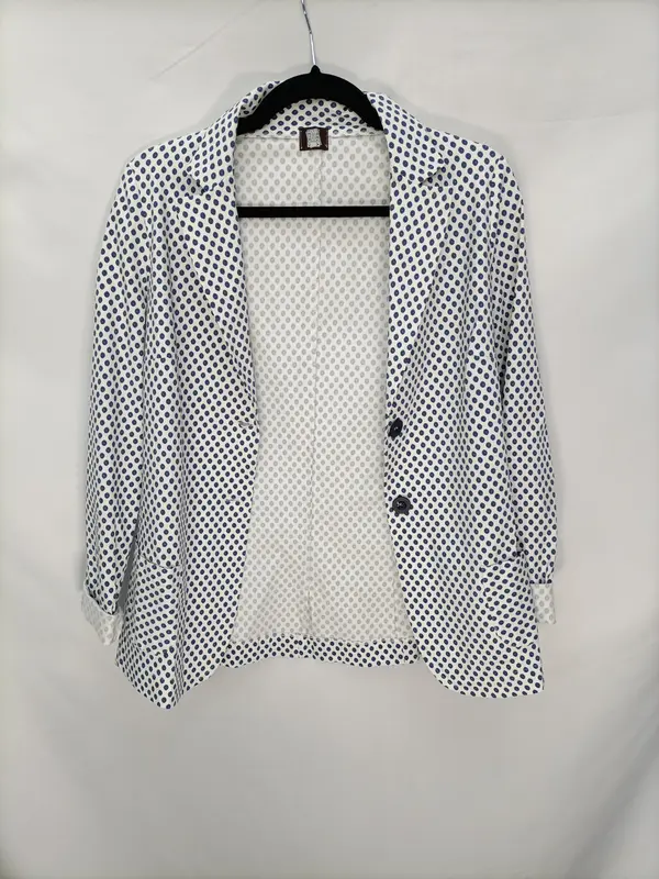 CENT VUIT. Blazer blanca flores T.4 (m)