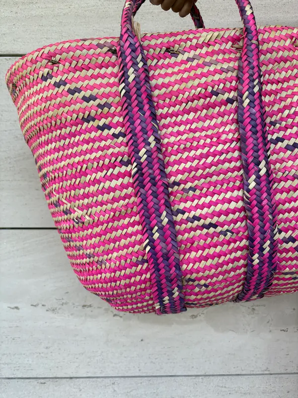 Cesta colores hecha a mano
