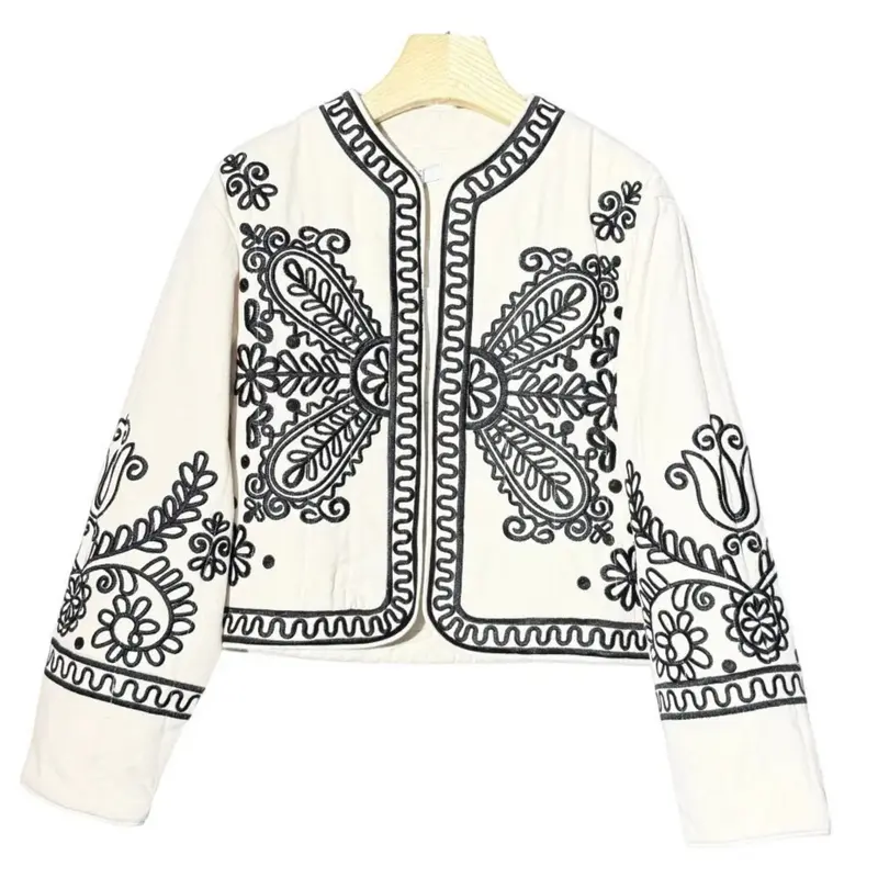 CHAQUETA ACOLCHADA BORDADA