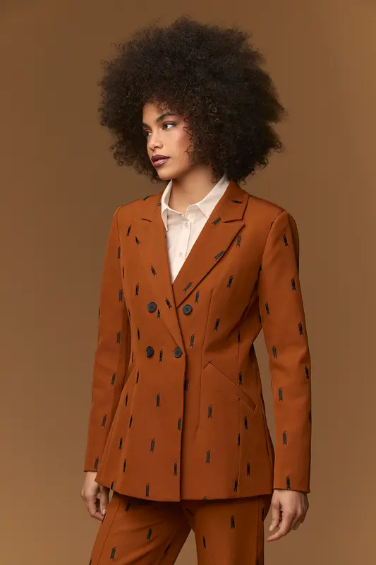 CHAQUETA BORDADA GATOS