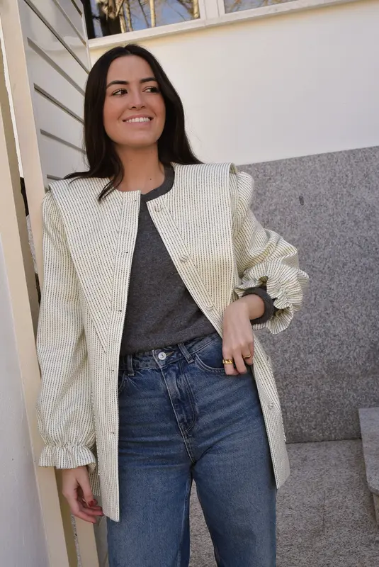 CHAQUETA ISABEL - CRUDA - PREORDER 15 SEPTIEMBRE