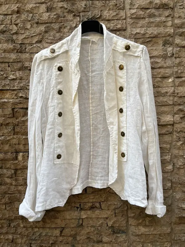 Chaqueta lino botones