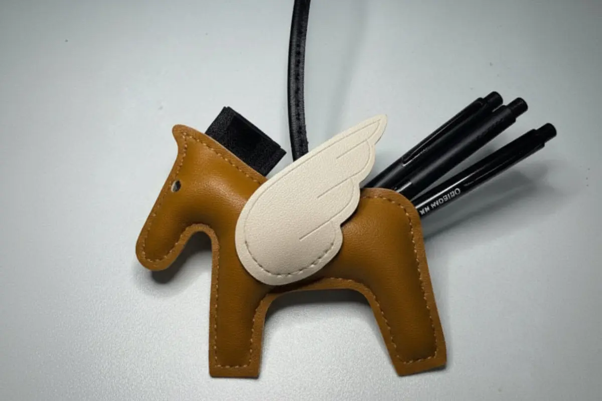 CHARM CABALLO ALADO
