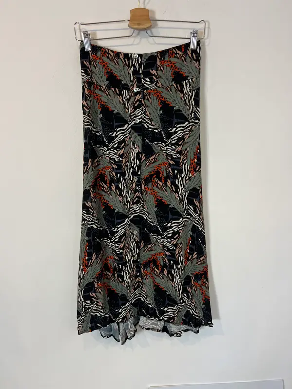 CIA MARITIMA. Falda midi abotonada estampada. T S